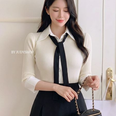 Dongdaemum Women’s Shirts, Tops & T-Shirts, a testament to the elegance and quality of wholesale Korean fashion.