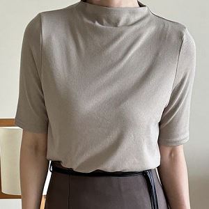 Dongdaemum Women’s Shirts, Tops & T-Shirts, a testament to the elegance and quality of wholesale Korean fashion.