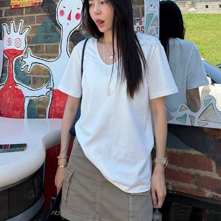 Dongdaemum Women’s Shirts, Tops & T-Shirts, a testament to the elegance and quality of wholesale Korean fashion.
