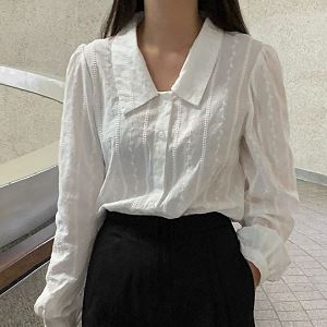 Dongdaemum Women’s Shirts, Tops & T-Shirts, a testament to the elegance and quality of wholesale Korean fashion.