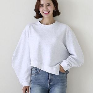 Dongdaemum Women’s Shirts, Tops & T-Shirts, a testament to the elegance and quality of wholesale Korean fashion.