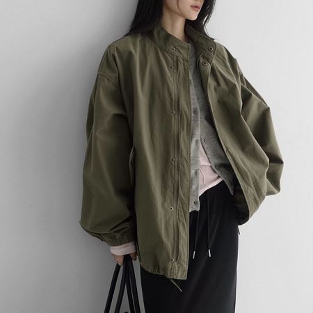Dongdaemum Women’s Coats & Jackets, a testament to the elegance and quality of wholesale Korean fashion.