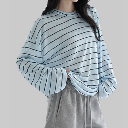 Dongdaemum Women’s Shirts, Tops & T-Shirts, a testament to the elegance and quality of wholesale Korean fashion.