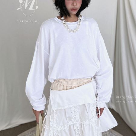 Dongdaemum Women’s Shirts, Tops & T-Shirts, a testament to the elegance and quality of wholesale Korean fashion.