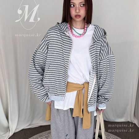 Dongdaemum Women’s Coats & Jackets, a testament to the elegance and quality of wholesale Korean fashion.