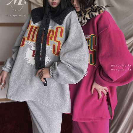 Dongdaemum Women’s Shirts, Tops & T-Shirts, a testament to the elegance and quality of wholesale Korean fashion.