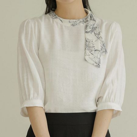 Dongdaemum Women’s Shirts, Tops & T-Shirts, a testament to the elegance and quality of wholesale Korean fashion.