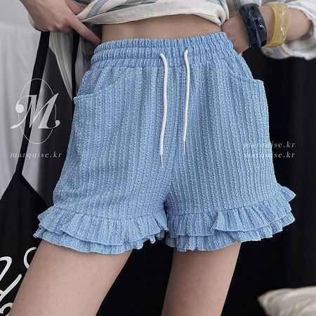 Dongdaemum Women’s Pants, a testament to the elegance and quality of wholesale Korean fashion.