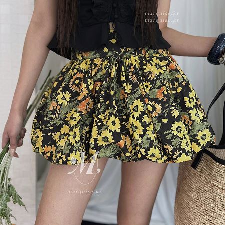 Dongdaemum Women’s Dresses, a testament to the elegance and quality of wholesale Korean fashion.