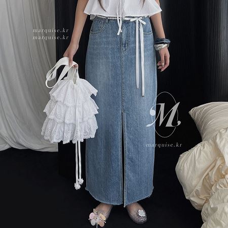 Dongdaemum Women’s Dresses, a testament to the elegance and quality of wholesale Korean fashion.