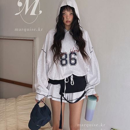 Dongdaemum Women’s One-Pieces, a testament to the elegance and quality of wholesale Korean fashion.