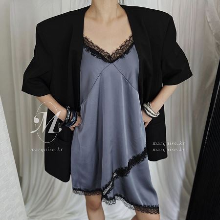 Dongdaemum Women’s Dresses, a testament to the elegance and quality of wholesale Korean fashion.