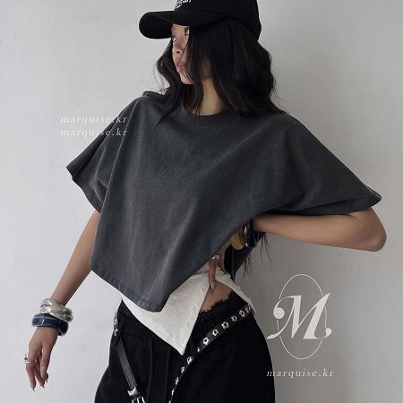 Dongdaemum Women’s Shirts, Tops & T-Shirts, a testament to the elegance and quality of wholesale Korean fashion.