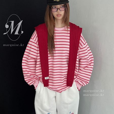 Dongdaemum Women’s Shirts, Tops & T-Shirts, a testament to the elegance and quality of wholesale Korean fashion.