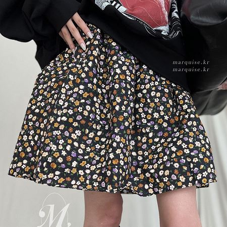 Dongdaemum Women’s Dresses, a testament to the elegance and quality of wholesale Korean fashion.