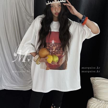 Dongdaemum Women’s Shirts, Tops & T-Shirts, a testament to the elegance and quality of wholesale Korean fashion.