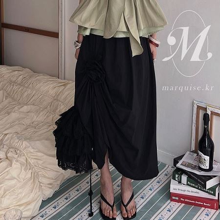 Dongdaemum Women’s Dresses, a testament to the elegance and quality of wholesale Korean fashion.