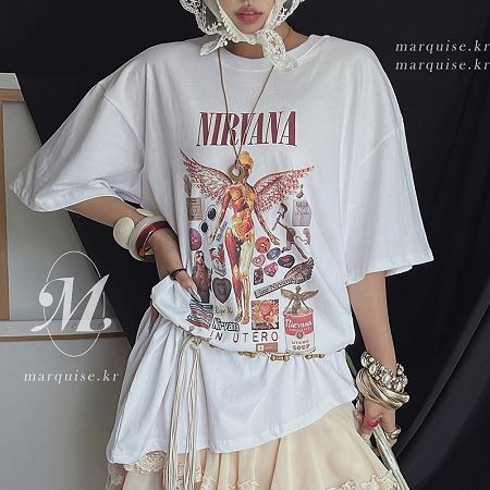 Dongdaemum Women’s Shirts, Tops & T-Shirts, a testament to the elegance and quality of wholesale Korean fashion.