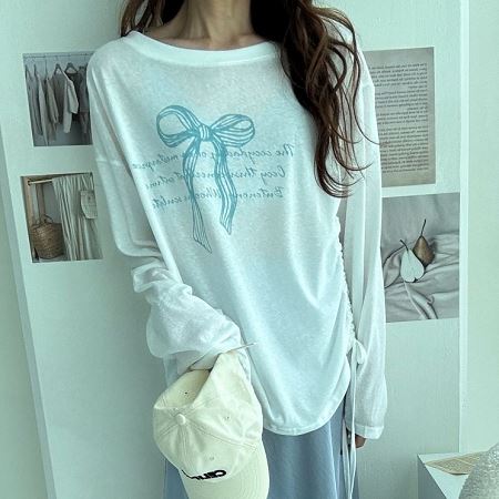 Dongdaemum Women’s Shirts, Tops & T-Shirts, a testament to the elegance and quality of wholesale Korean fashion.