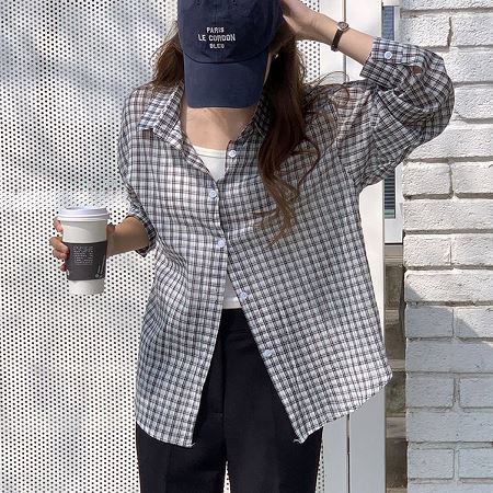 Dongdaemum Women’s Shirts, Tops & T-Shirts, a testament to the elegance and quality of wholesale Korean fashion.