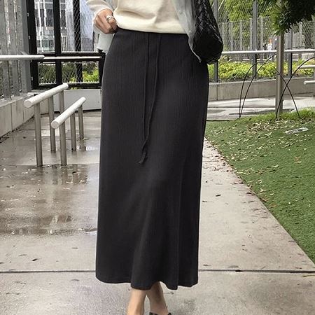 Dongdaemum Women’s Dresses, a testament to the elegance and quality of wholesale Korean fashion.