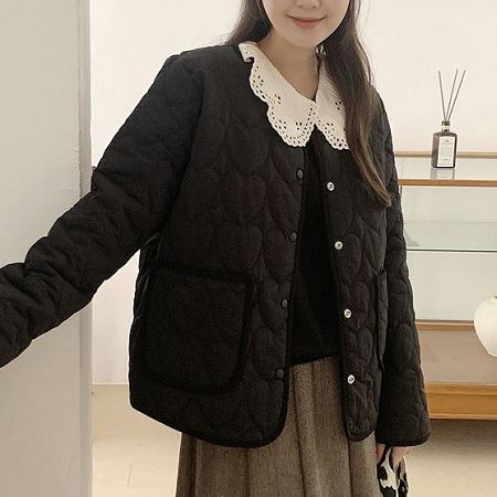 Dongdaemum Women’s Coats & Jackets, a testament to the elegance and quality of wholesale Korean fashion.