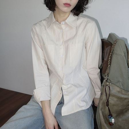 Dongdaemum Women’s Shirts, Tops & T-Shirts, a testament to the elegance and quality of wholesale Korean fashion.