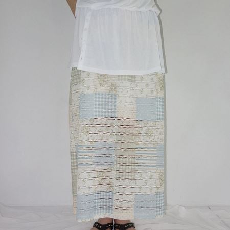 Dongdaemum Women’s Dresses, a testament to the elegance and quality of wholesale Korean fashion.