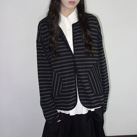 Dongdaemum Women’s Coats & Jackets, a testament to the elegance and quality of wholesale Korean fashion.