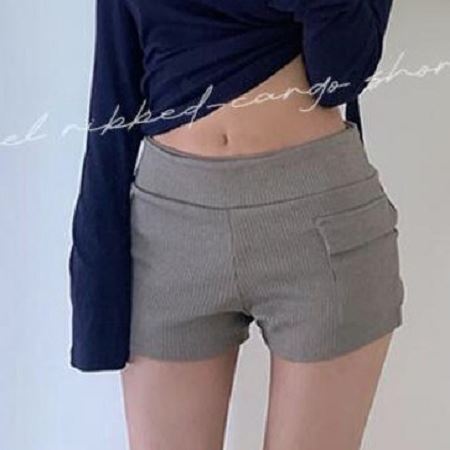 Dongdaemum Women’s Pants, a testament to the elegance and quality of wholesale Korean fashion.