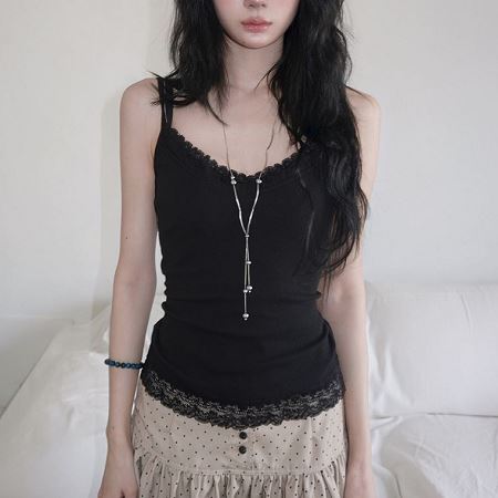 Dongdaemum Women’s Shirts, Tops & T-Shirts, a testament to the elegance and quality of wholesale Korean fashion.