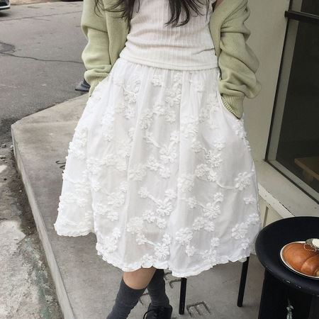 Dongdaemum Women’s Dresses, a testament to the elegance and quality of wholesale Korean fashion.
