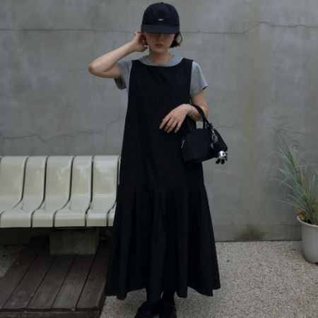 Dongdaemum Women’s Dresses, a testament to the elegance and quality of wholesale Korean fashion.