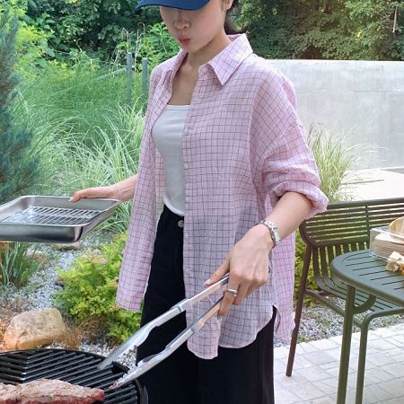 Dongdaemum Women’s Shirts, Tops & T-Shirts, a testament to the elegance and quality of wholesale Korean fashion.