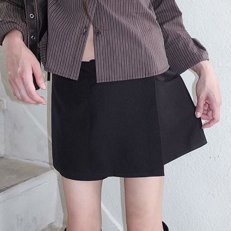 Dongdaemum Women’s Dresses, a testament to the elegance and quality of wholesale Korean fashion.