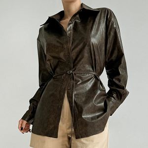 Dongdaemum Women’s Coats & Jackets, a testament to the elegance and quality of wholesale Korean fashion.