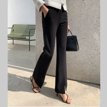 Dongdaemum Women’s Pants, a testament to the elegance and quality of wholesale Korean fashion.
