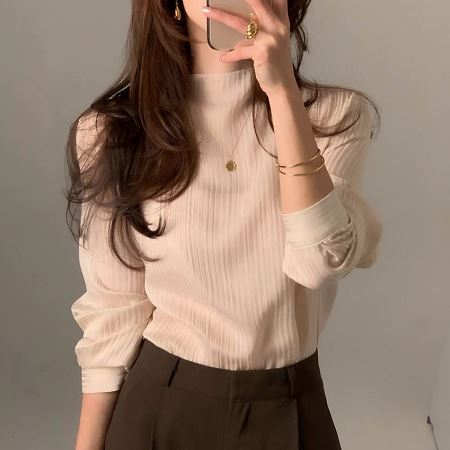 Dongdaemum Women’s Shirts, Tops & T-Shirts, a testament to the elegance and quality of wholesale Korean fashion.