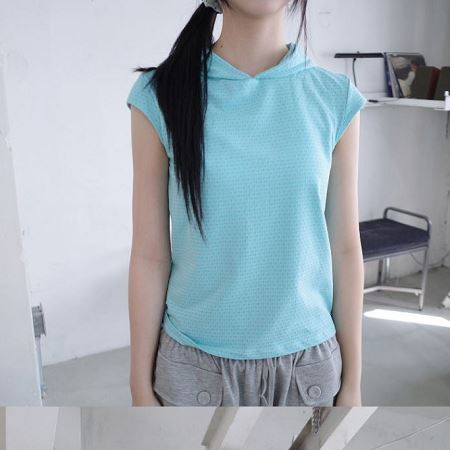 Dongdaemum Women’s Shirts, Tops & T-Shirts, a testament to the elegance and quality of wholesale Korean fashion.