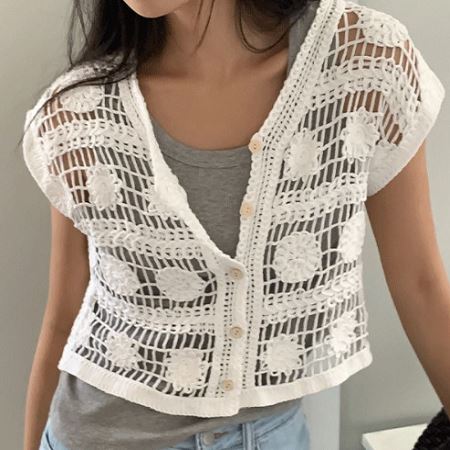 Dongdaemum Women’s Coats & Jackets, a testament to the elegance and quality of wholesale Korean fashion.