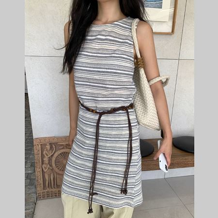 Dongdaemum Women’s Dresses, a testament to the elegance and quality of wholesale Korean fashion.