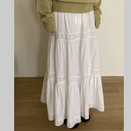 Dongdaemum Women’s Dresses, a testament to the elegance and quality of wholesale Korean fashion.