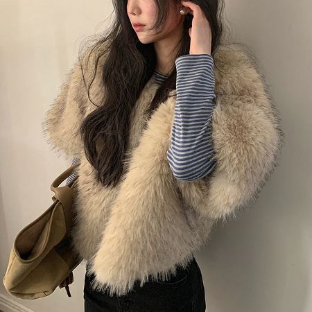 Dongdaemum Women’s Coats & Jackets, a testament to the elegance and quality of wholesale Korean fashion.
