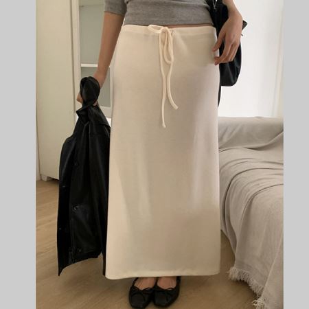 Dongdaemum Women’s Dresses, a testament to the elegance and quality of wholesale Korean fashion.