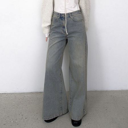 An array of Dongdaemum Women’s Pants, embodying the versatility of Korean fashion.