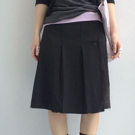 Dongdaemum Women’s Dresses, a testament to the elegance and quality of wholesale Korean fashion.