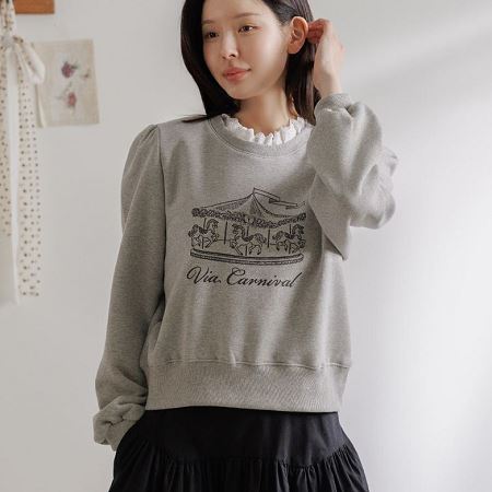 Dongdaemum Women’s Shirts, Tops & T-Shirts, a testament to the elegance and quality of wholesale Korean fashion.