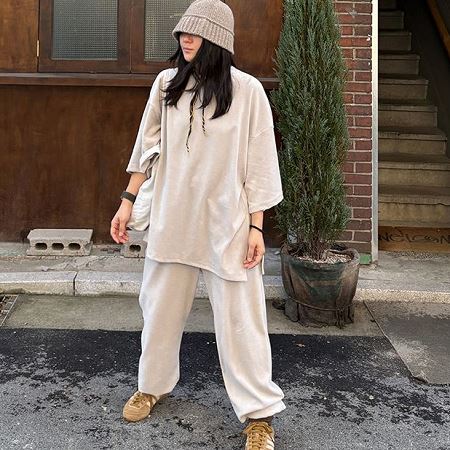 Dongdaemum Women’s One-Pieces, a testament to the elegance and quality of wholesale Korean fashion.