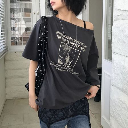 Dongdaemum Women’s Shirts, Tops & T-Shirts, a testament to the elegance and quality of wholesale Korean fashion.