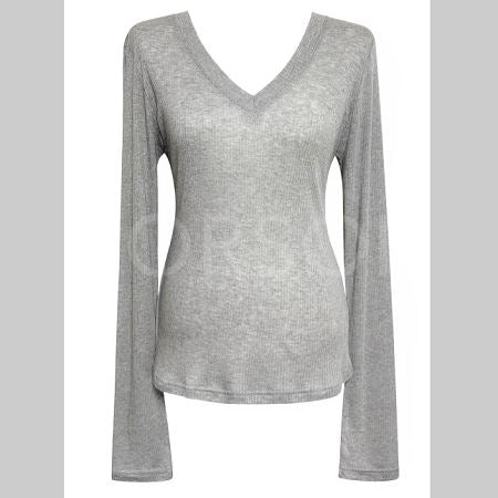 Dongdaemum Women’s Shirts, Tops & T-Shirts, a testament to the elegance and quality of wholesale Korean fashion.